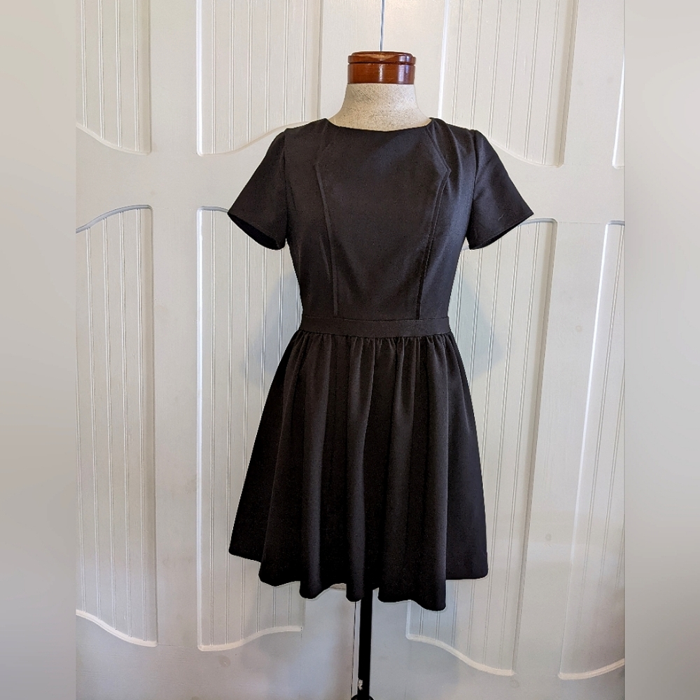 Gianni Bini LBD little black dress size 4 to 6